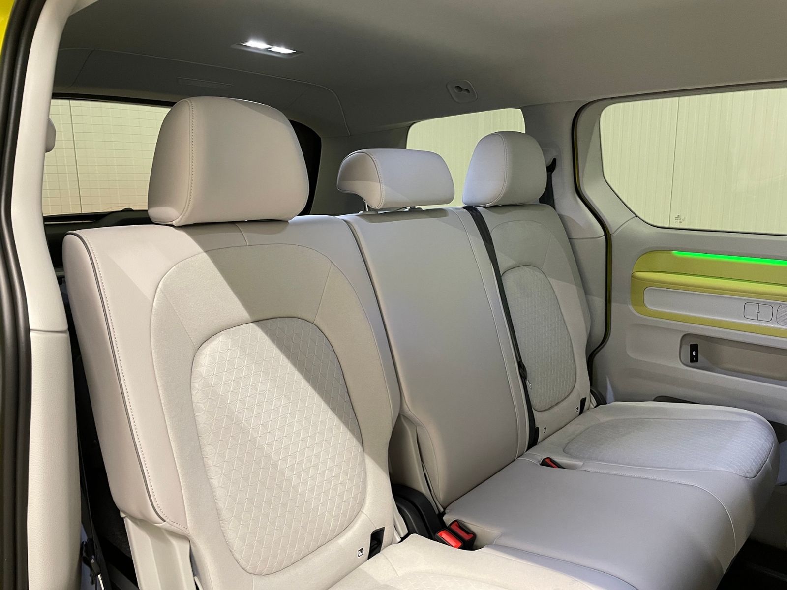 ID.Buzz Pro 77 kWh MATRIX-LED NAVI RFK