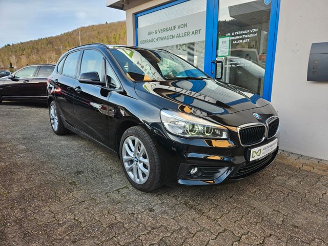 BMW 220i Active Tourer/Automatik/AHK/Advantage/LED