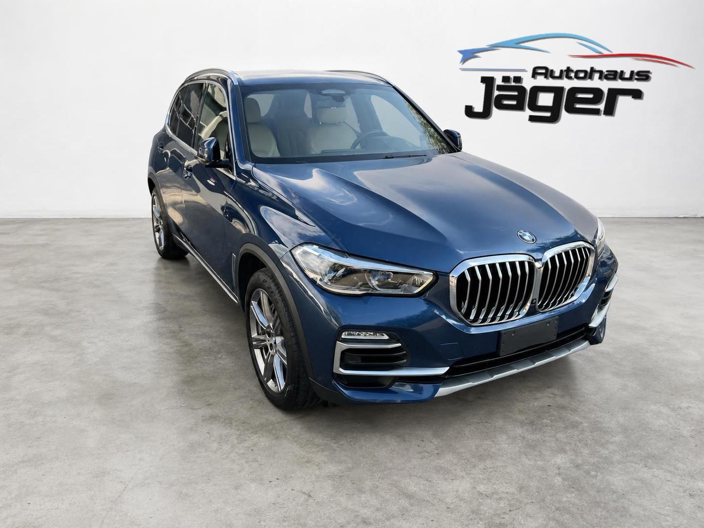 BMW X5 xDrive 45 e xLine-AHK-LASERLICHT-ACC-MASSAGE-