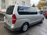 Hyundai H-1 Travel 8-SITZER|KLIMA|STANDHZ| 2x SCHIEBETÜR - gebrauchte Hyundai H-1 aus dem Jahr 2009