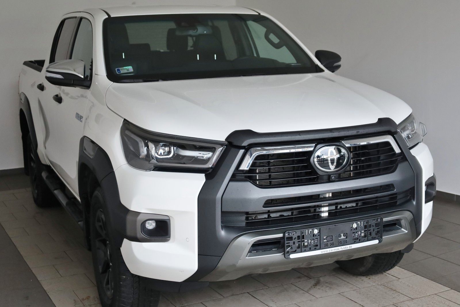 Fahrzeugabbildung Toyota Hilux 2.8 D-4D 4x4 Invincible,Leder,ACC,Garantie
