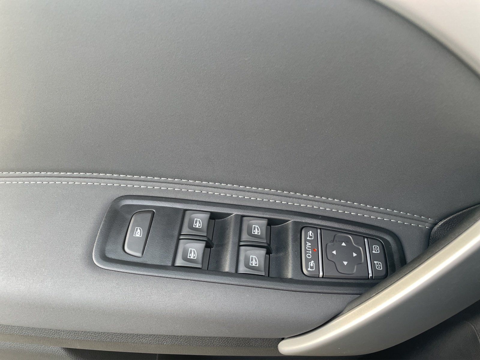 Fahrzeugabbildung Mercedes-Benz T 180 d PROGRESSIVE Standard
