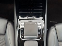 Fahrzeugabbildung Mercedes-Benz GLB 220 d Navi Leder LED AHK ACC 1.Hand