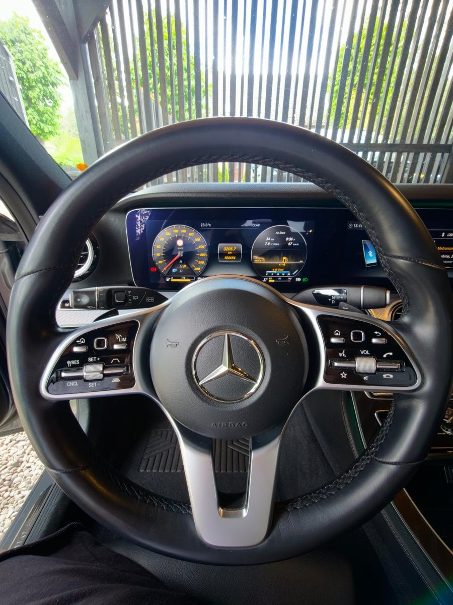 Mercedes-Benz E 220d Kombi - Sportstyle - 8-fach bereift