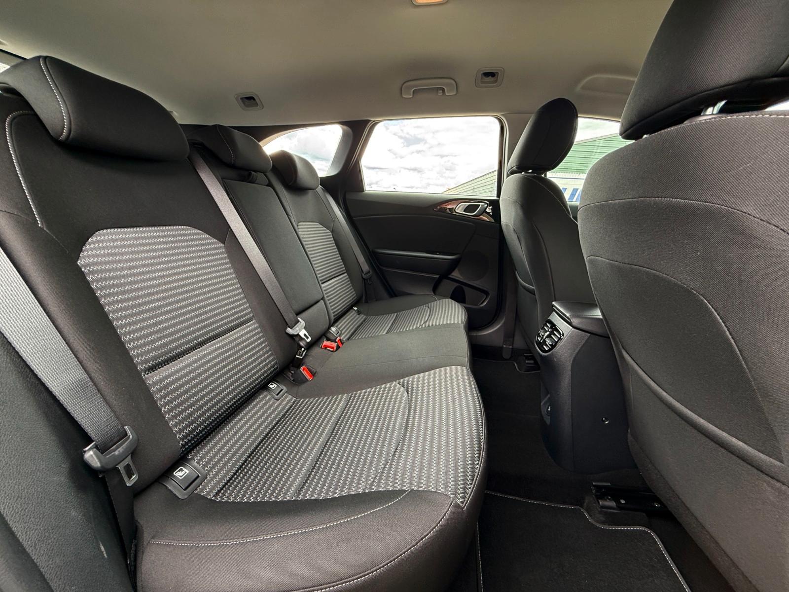 Kia cee'd SW 1.6 CRDi Vision NAVI LED KAMERA LM ACC