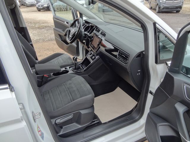 Fahrzeugabbildung Volkswagen Touran/R-Line/Highline/1.Hd/Navi/59TKM/