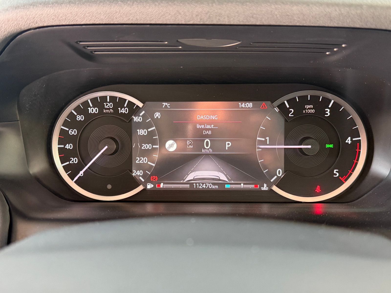 Fahrzeugabbildung Land Rover Discovery Sport S /PANORAMA/HUD/KAMERA/ACC