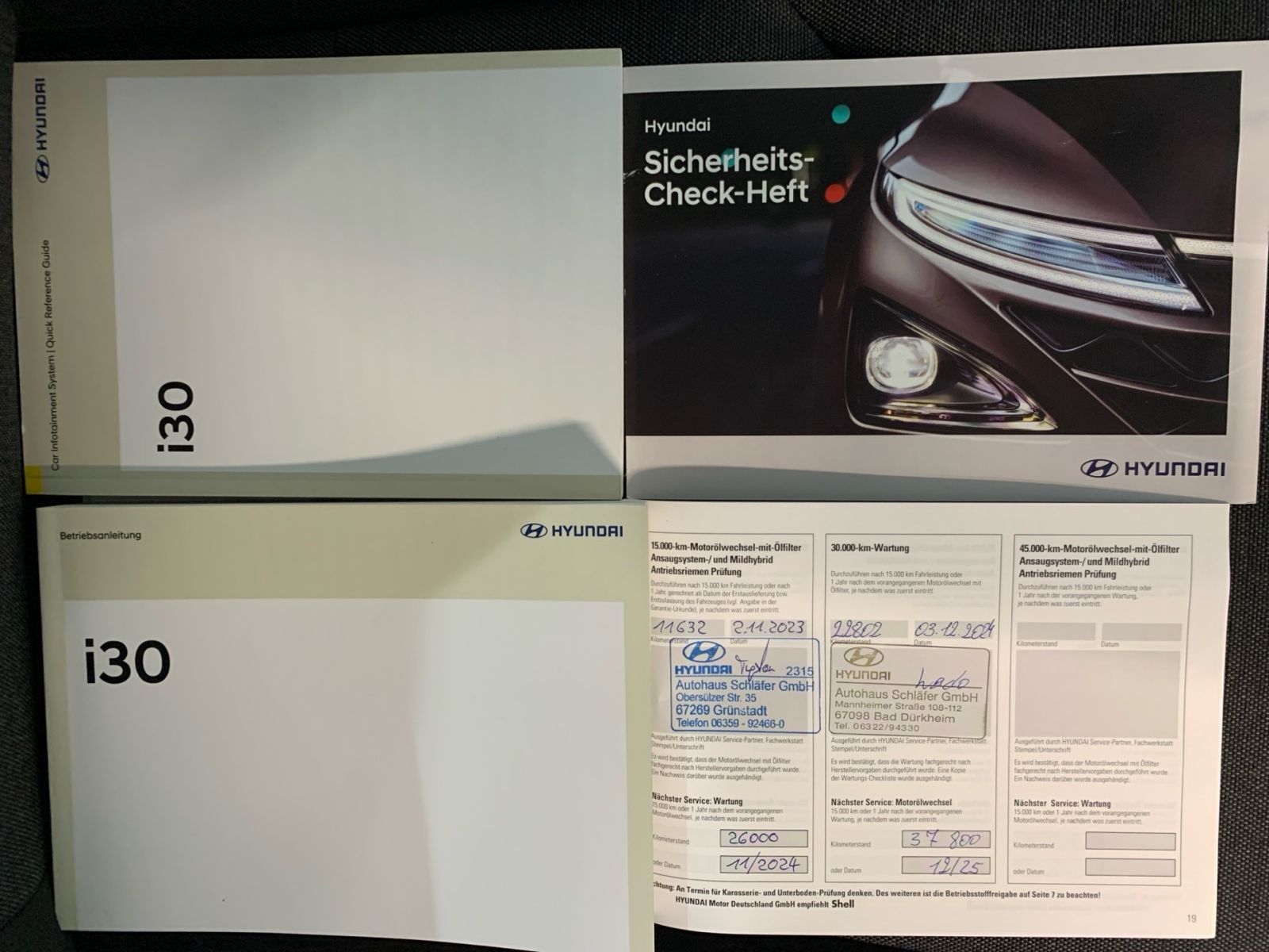 Fahrzeugabbildung Hyundai i30 Kombi 1.0 T-GDI 7-DCT Edition 30