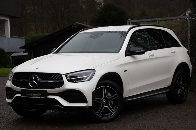 Mercedes-Benz GLC 300 de 4M/AMG-LINE/HUD/LEDER/VOLL/AHK/360°/