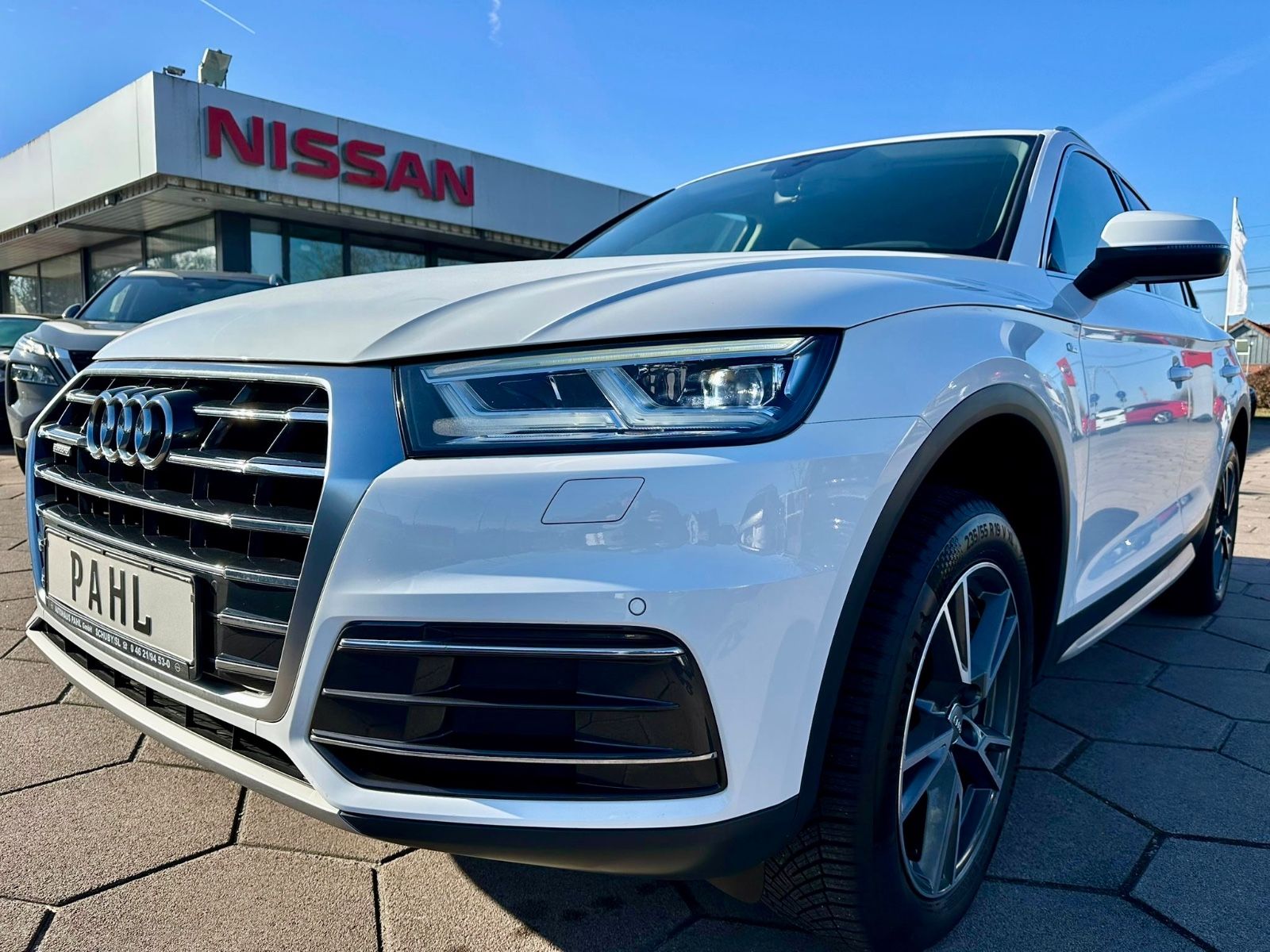 AUDI Q5 40 TDI quattro S line MATRIX KEYLESS KAMERA