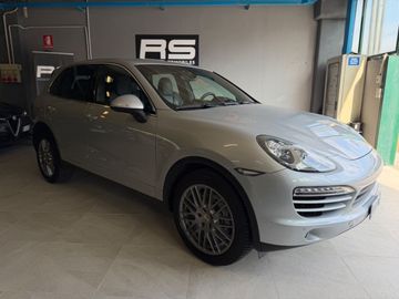 Porsche Cayenne - 3