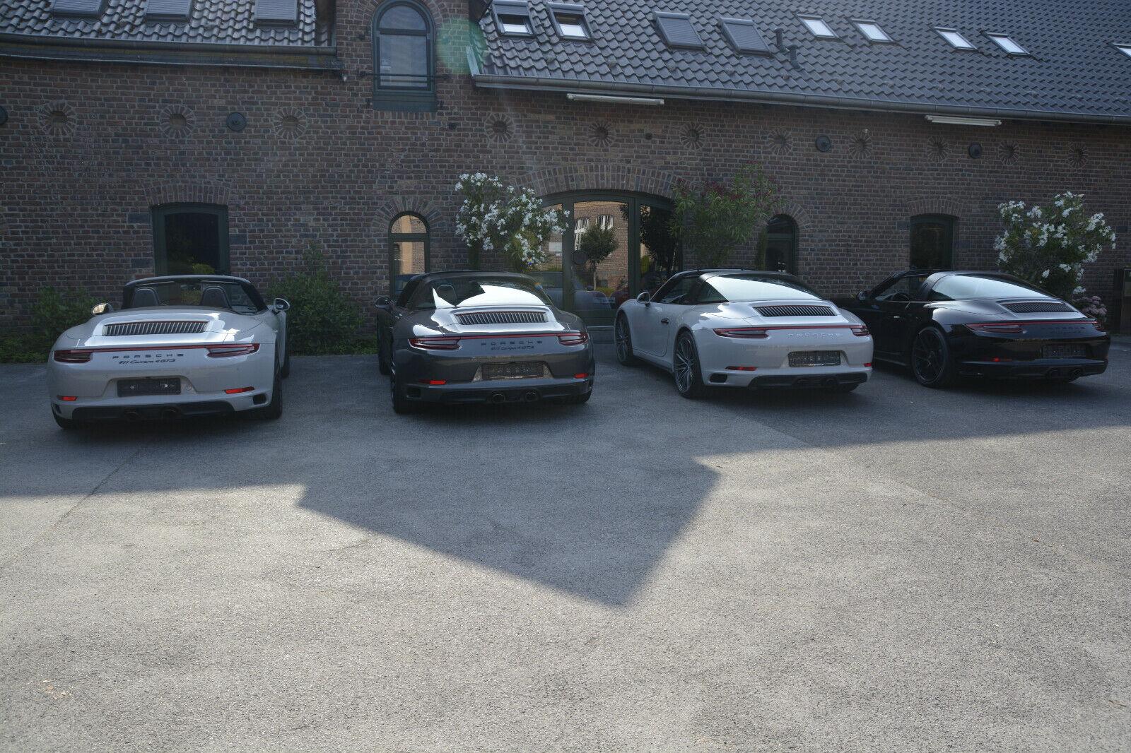 showroom-image-top