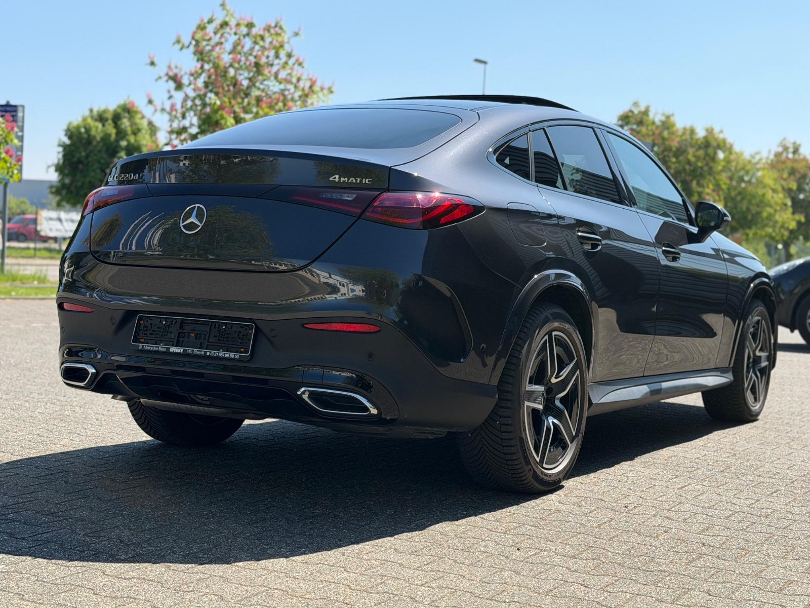 Mercedes-Benz GLC 220d 4Matic Coupe AMG PANO DIGITAL LIGHT 360