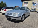 Volkswagen Bora Lim. Basis / TÜV Neu - Volkswagen Bora: Basis