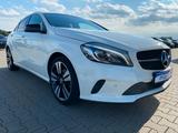 Mercedes-Benz A 180 BlueEfficiency|LED|PANO|R-KAM|NAVI|8fach| - Mercedes-Benz Gebrauchtwagen in Würzburg