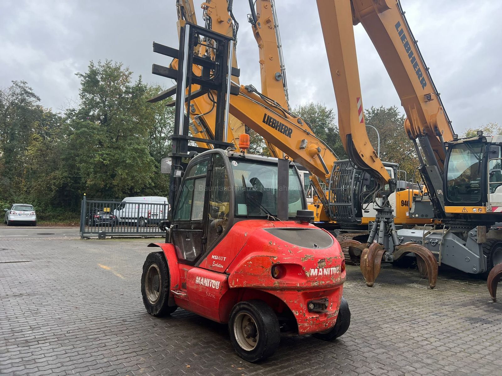 Fahrzeugabbildung Manitou MSI 40 T / 3,7 m / 4t / Duplex