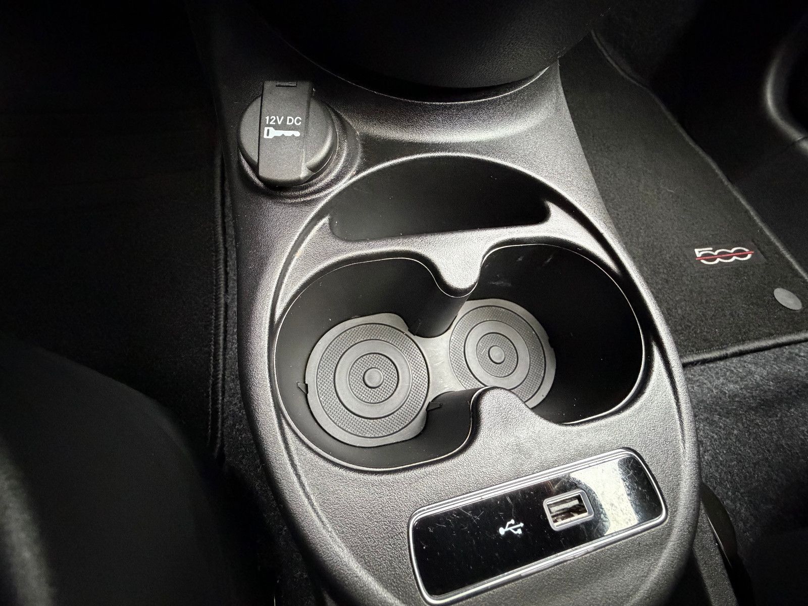 Fahrzeugabbildung Fiat 500 Lounge