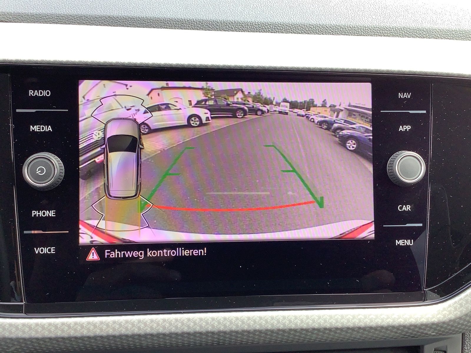 Fahrzeugabbildung Volkswagen T-Cross DSG AHK Kamera ACC Navi LED