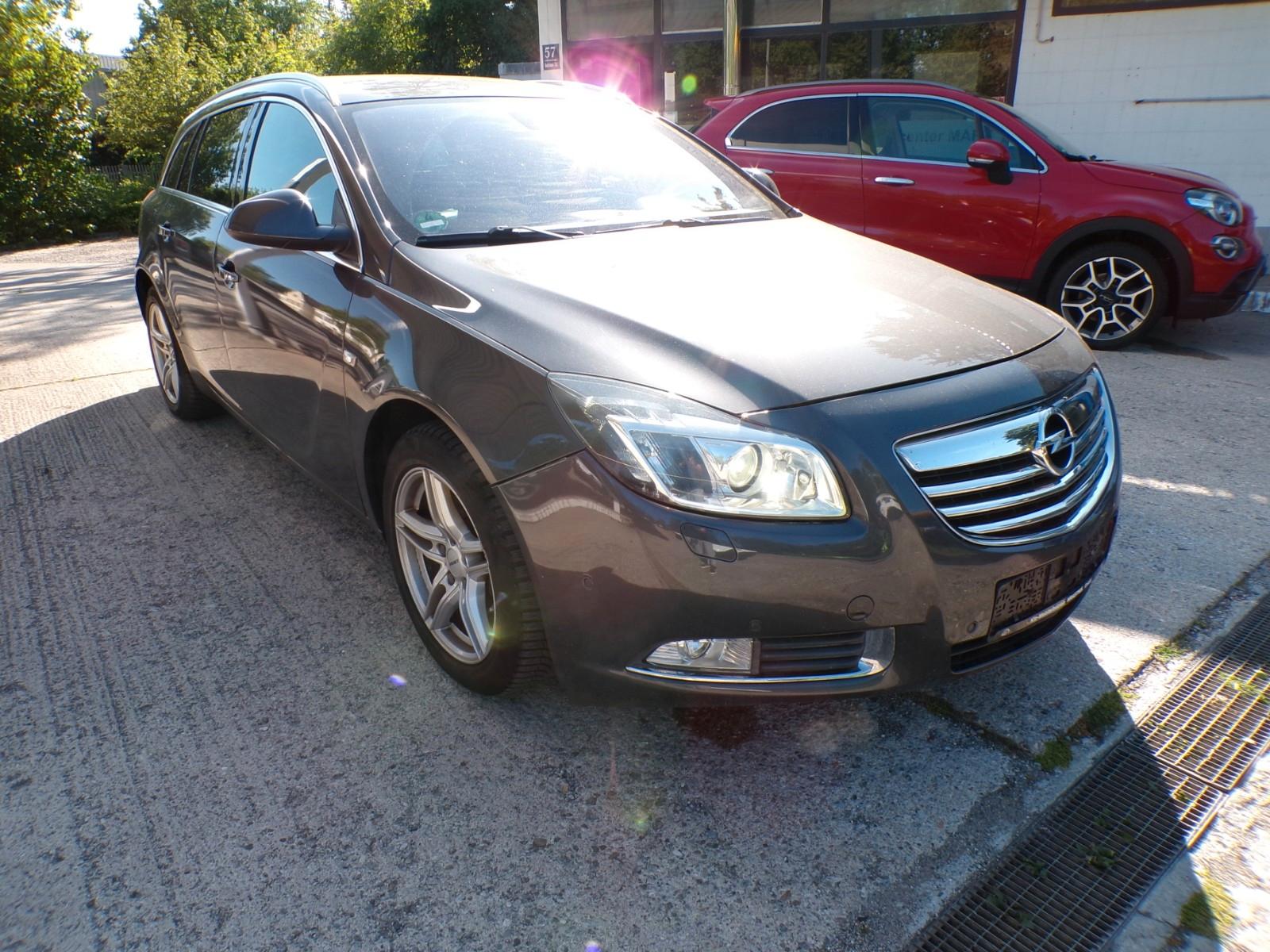 Opel Insignia A Sports Tourer Sport 4x4