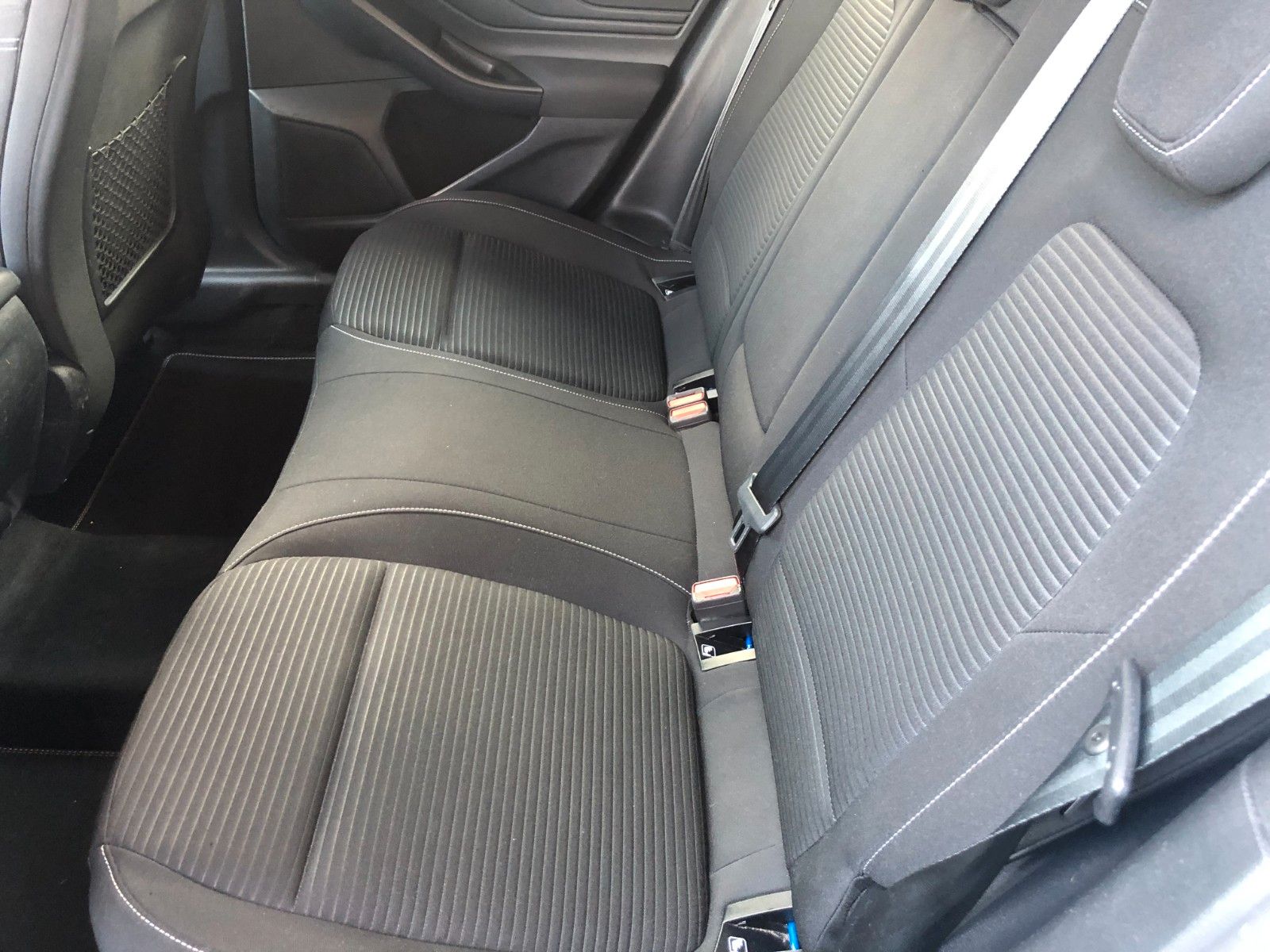 Fahrzeugabbildung Ford Focus Turnier Titanium X