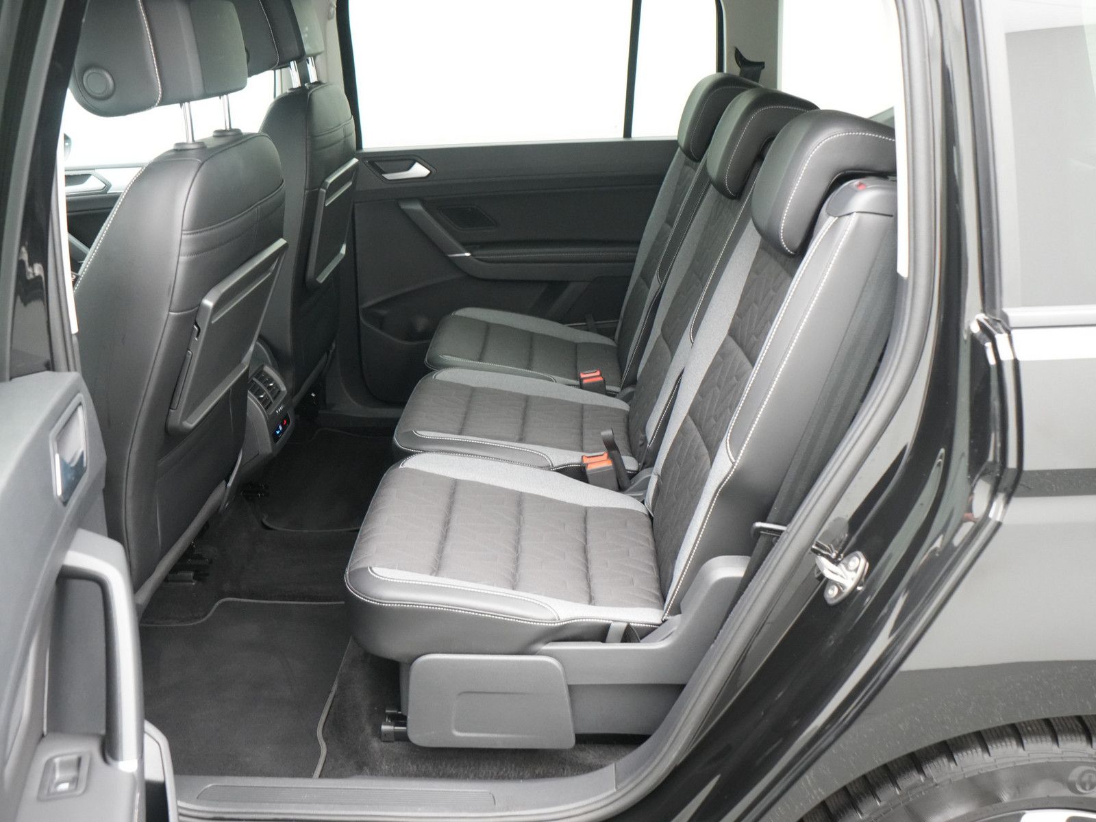 Volkswagen Touran - Bild 16