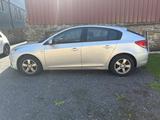 Chevrolet Cruze 1.6 Benziner -1.Hand - Chevrolet Cruze: 1.6