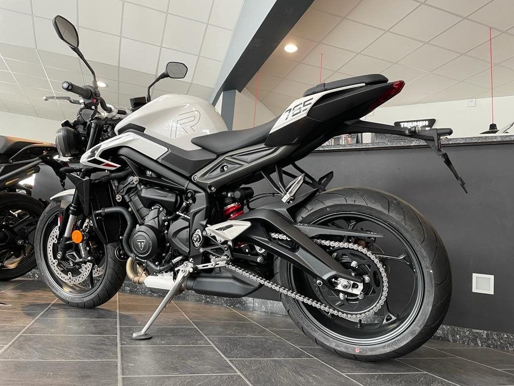 Fahrzeugabbildung Triumph Street Triple 765 R EU5_SOFORT VERFÜGBAR