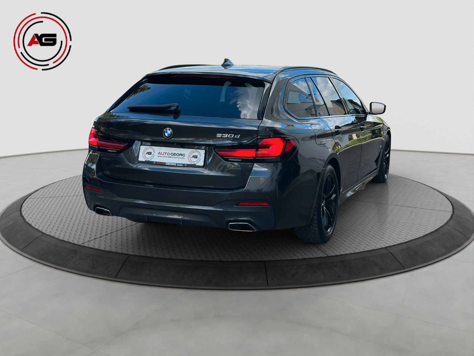 BMW 530dT M-SPORT LC.PRO ACC LASER PANO HUD STANDHZG foto 6