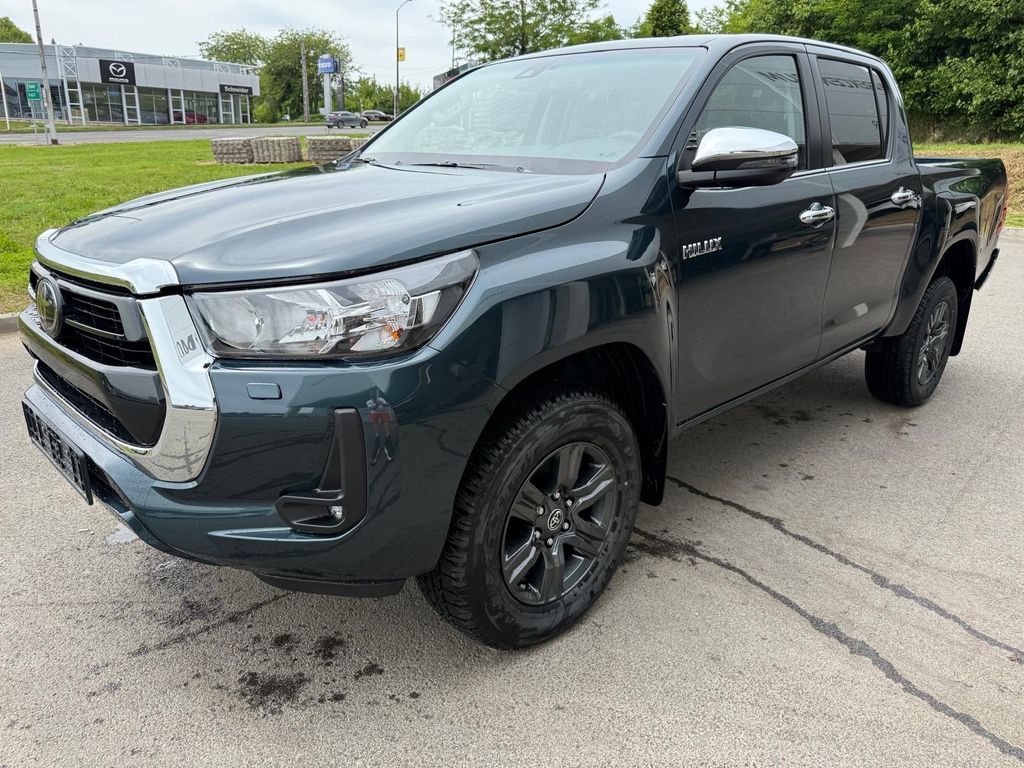 Toyota Hilux Double Cab Active 4x4 AHK
