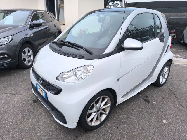 Smart ForTwo 1000 52 kW MHD coupé passion