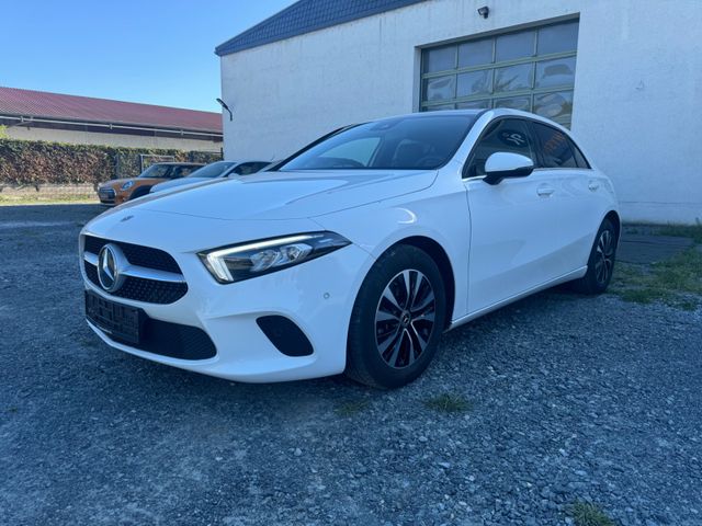 MERCEDES-BENZ A 180 d Advanced *1.Hand*8-Fach-Bereift*