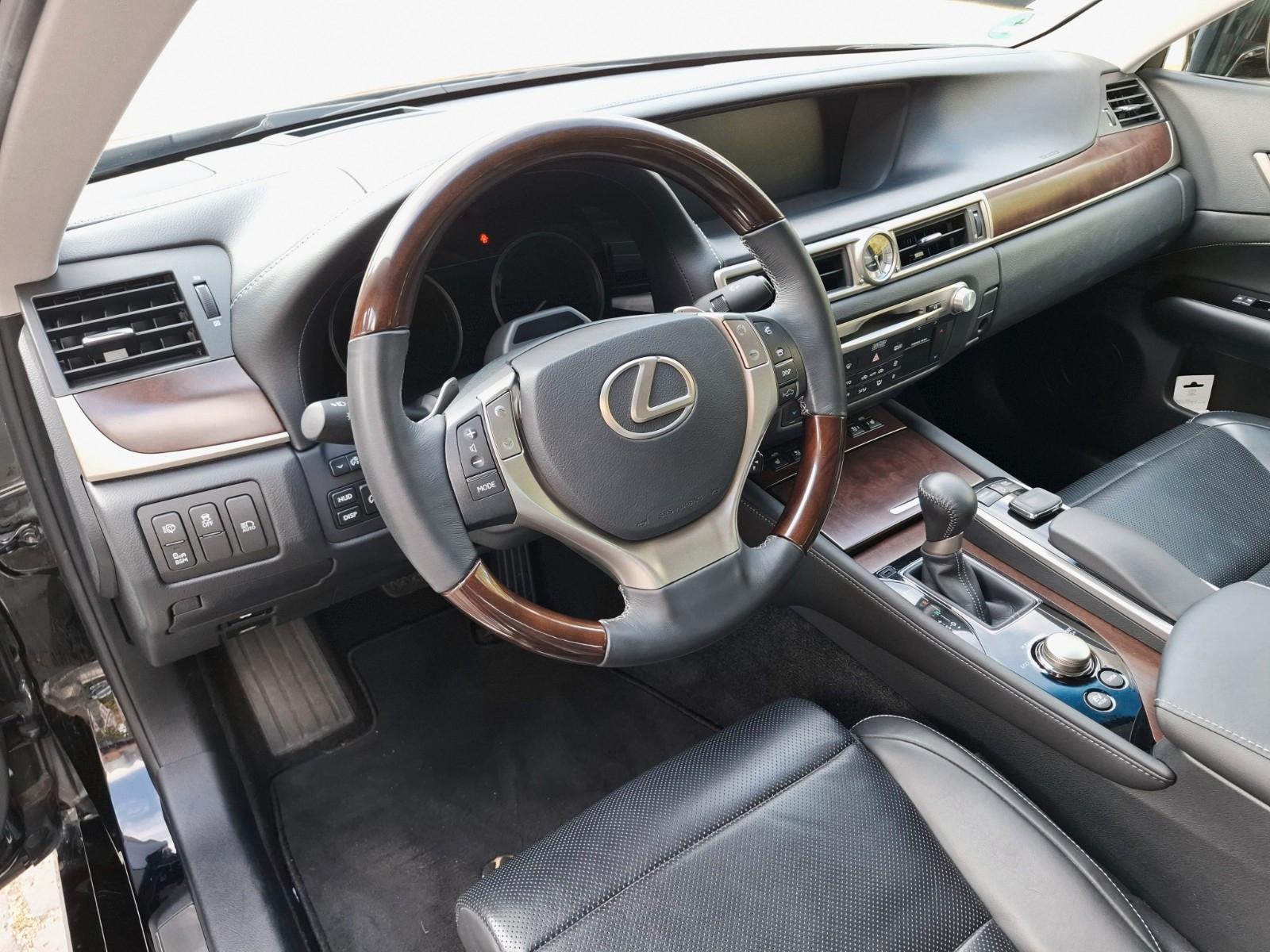 Lexus GS 450h Luxury Line * 8fach bereift * 345PS
