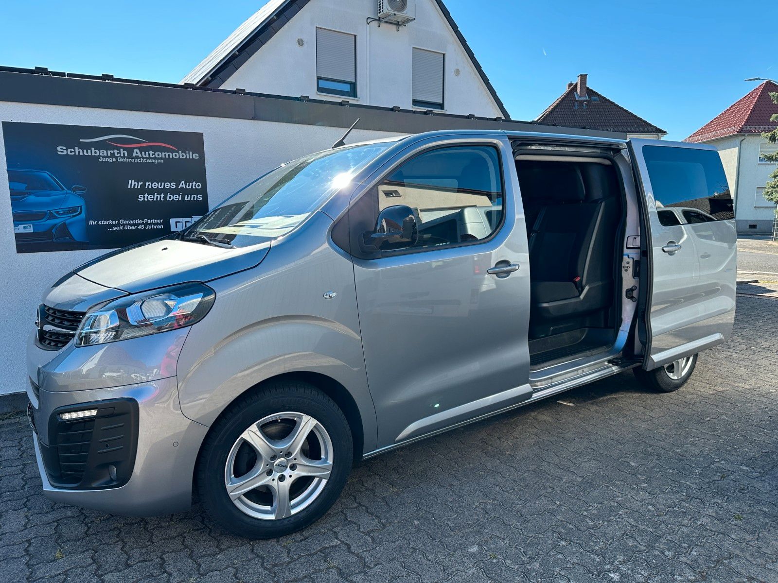 Opel Vivaro DoKa Mixto 2,0D 5-Sitze L2 lang Autom.ACC imagem 3