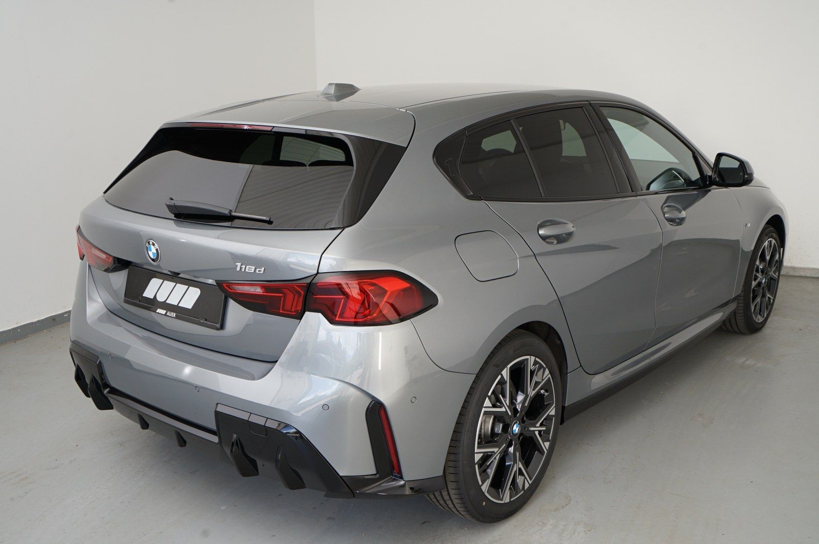 BMW 118d Limousine Aktion 1er! UPE: 49320 Euro imagem 3