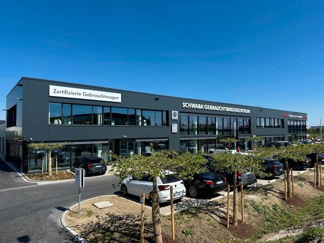 showroom-image-top
