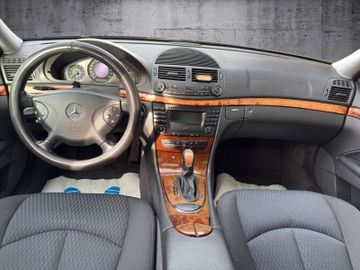 Mercedes-Benz E 200 Kompressor Automatik*S-DACH*AHK*XENON