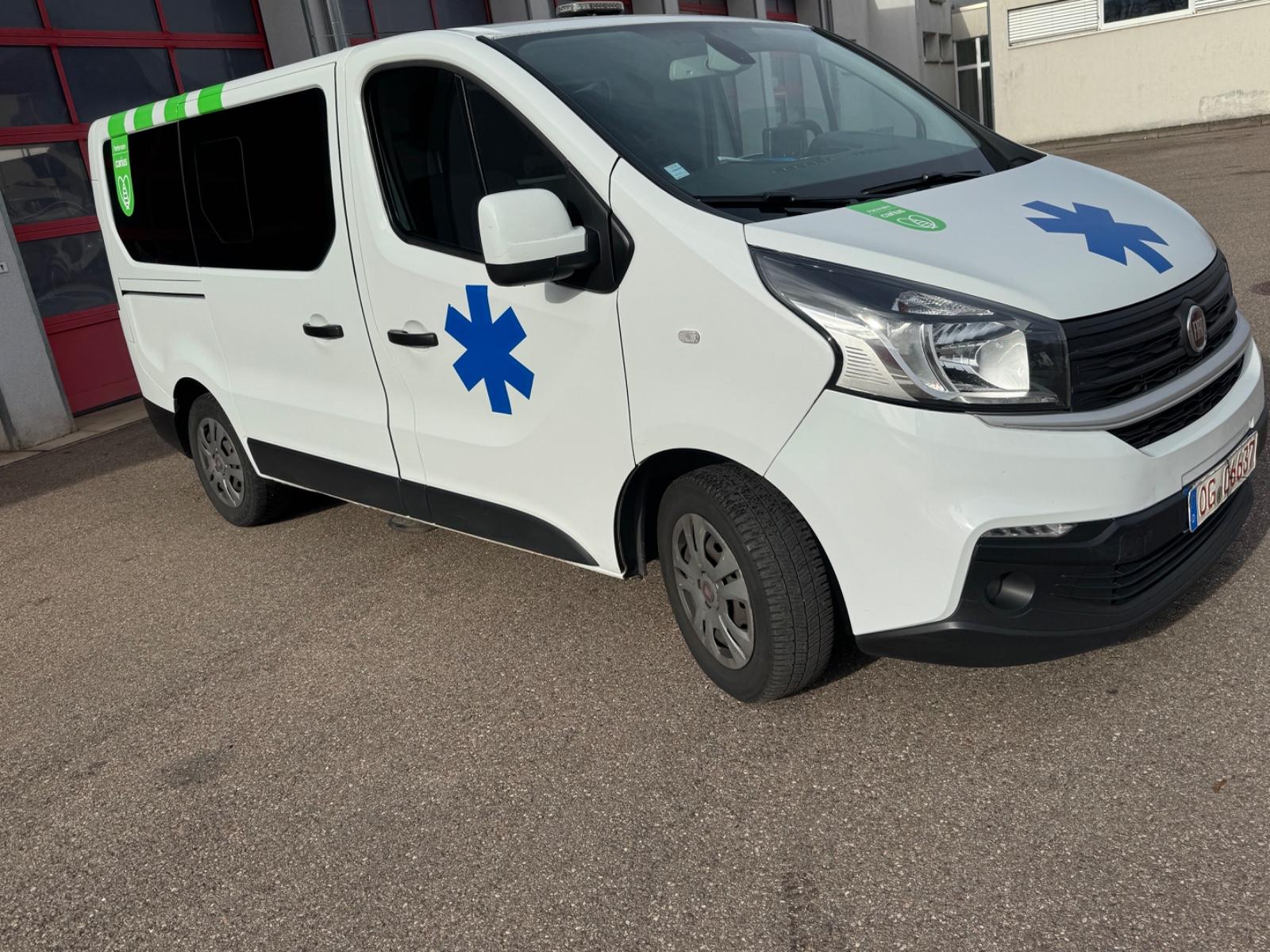 Fiat Talento Ambulance Krankenwagen Rettungswagen Kam