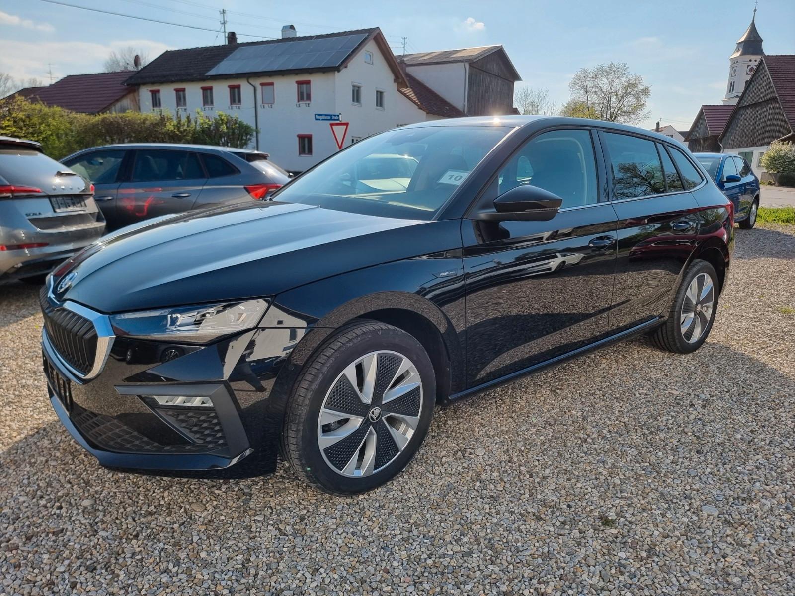 Skoda Scala First Edition LED ACC Fronts.H. 5Jahre Gar