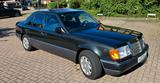 Mercedes-Benz Mercedes Benz W124 E220 Limousine  Baujahr... - Mercedes-Benz E 220: W124