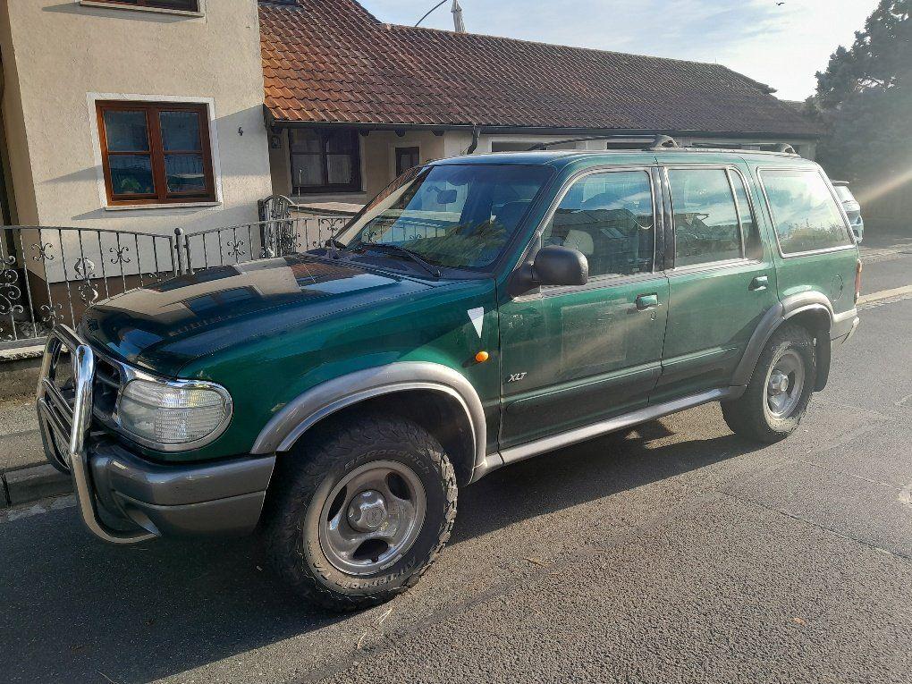 Ford Explorer