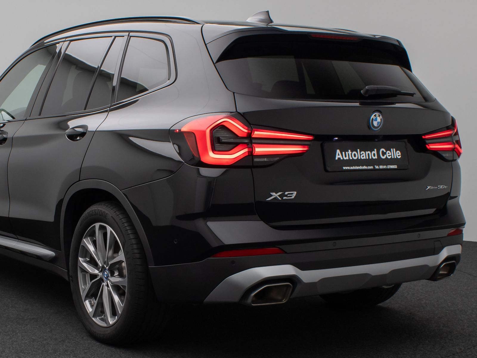 Fahrzeugabbildung BMW X3 xD30e Kamera HUD DAB HiFi AHK Sport 19Zoll