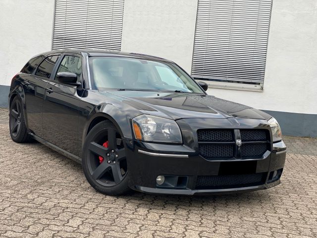 Dodge Magnum Hemi 6.1L mit 318KW/432PS