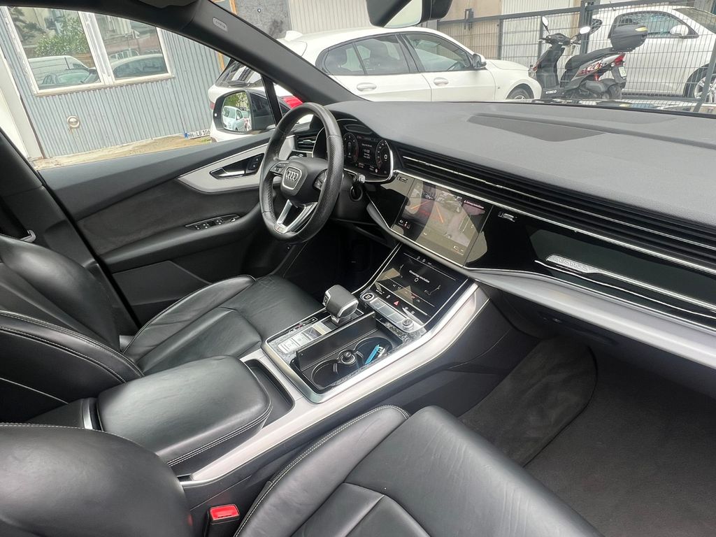 Audi Q7 50 TDI Quattro 3x S line*Pano*7.Sitzer*Matrix