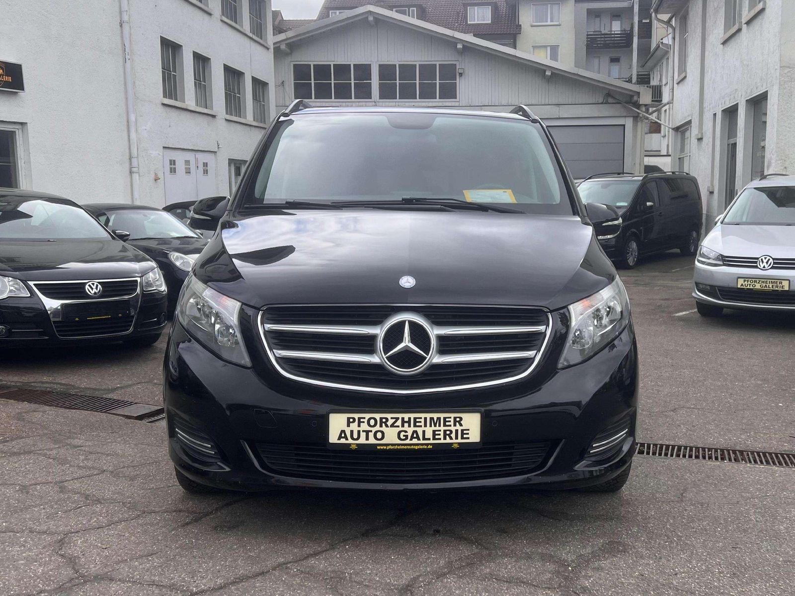 MERCEDES-BENZ V 220 CDI