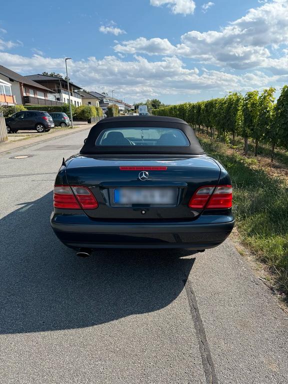 Mercedes-Benz CLK 200