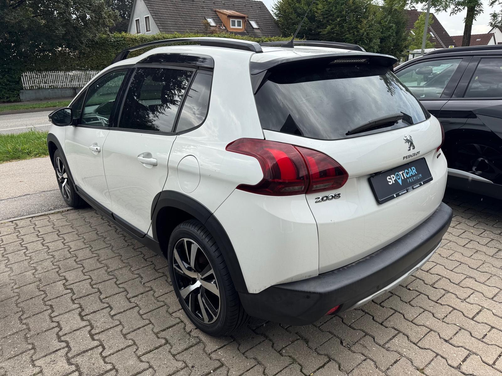 Peugeot 2008 Allure 1.2 PureTech 130