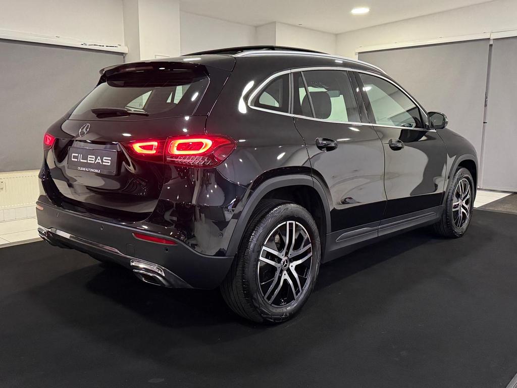 Mercedes-Benz GLA 220