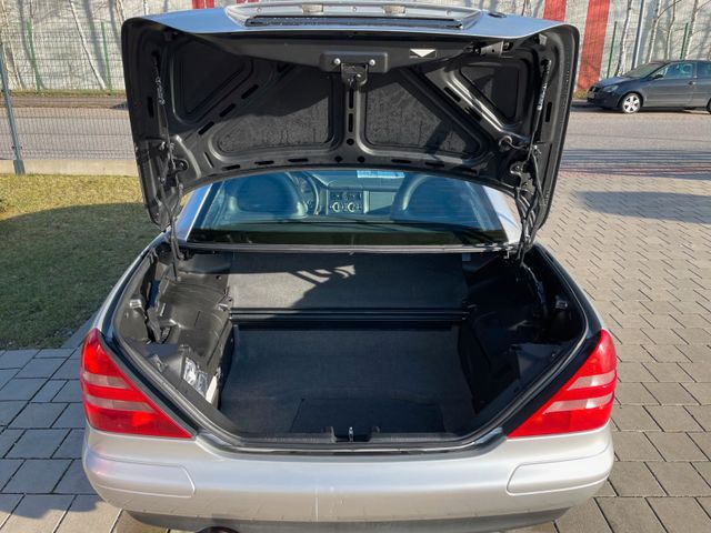 Fahrzeugabbildung Mercedes-Benz SLK 200(Tüv&Insp. neu/1 Hand/S-heft MB)