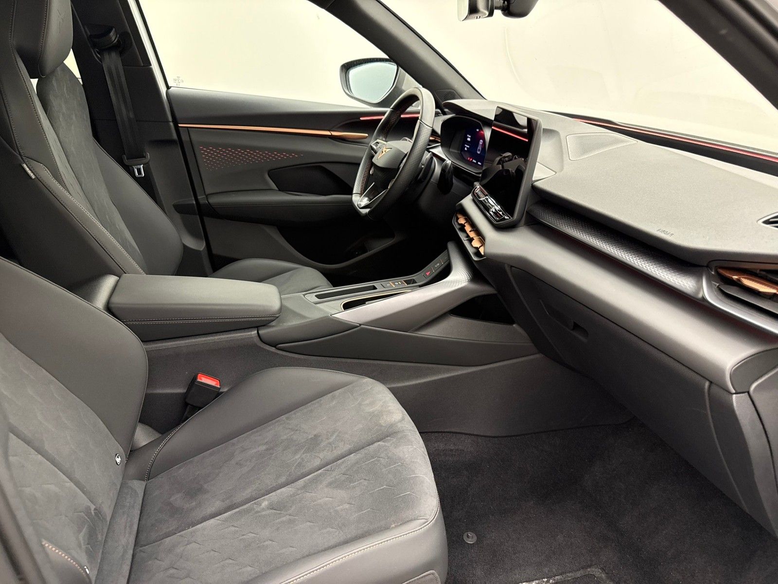Cupra Terramar 1.5 eHybrid DSG DigitalIntellEdge imagem 3