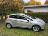 Ford Fiesta 1,4 Titanium Titanium - Ford Fiesta aus 2011: 1.4